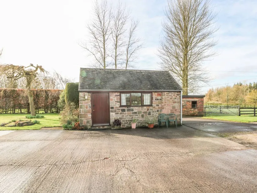 Child-friendly cottage with garden - Image 1