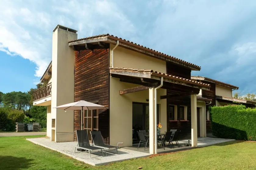 Familienfreundliches Ferienhaus mit Pool, Grill und Garten | Haustiere sind willkommen - Image 1
