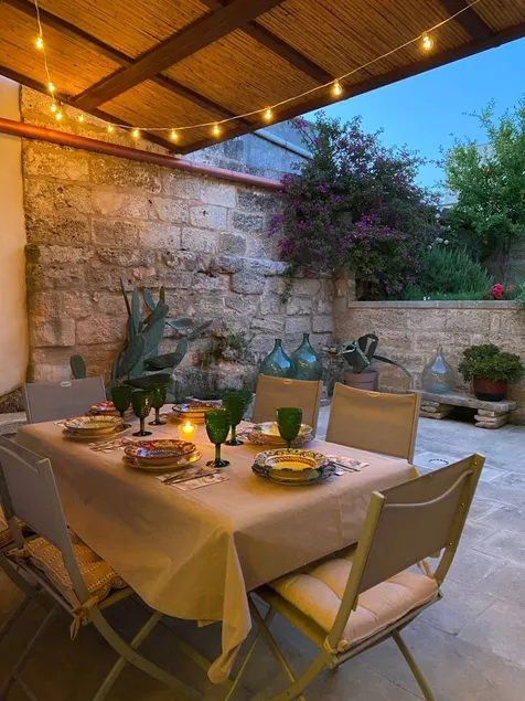 ‘Mediterranea Salento’ Apartment with Private Terrace, Wi-Fi & Air Conditioning - Image 1