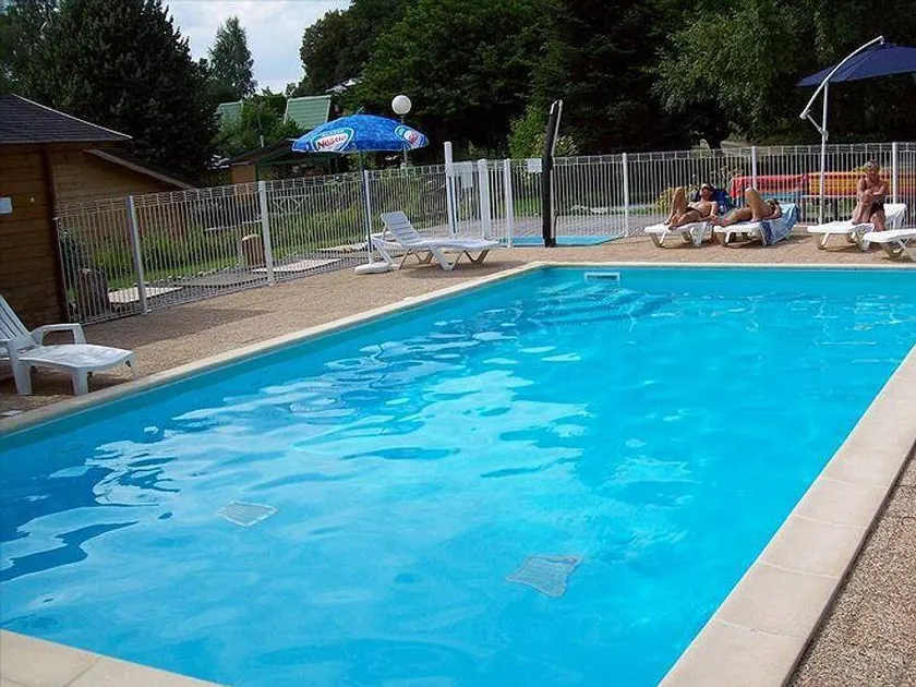 Mobile home with heated pool & terrace - Image 1