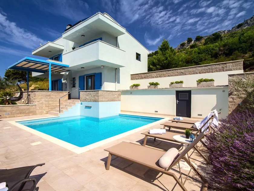 Child-friendly pleasant house with garden, terrace & barbecue | Nature view | Beach nearby - Image 1