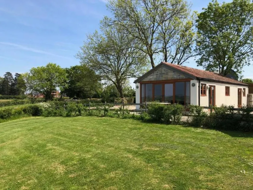 Fully equipped cottage with garden & jacuzzi | Dogs allowed - Image 1