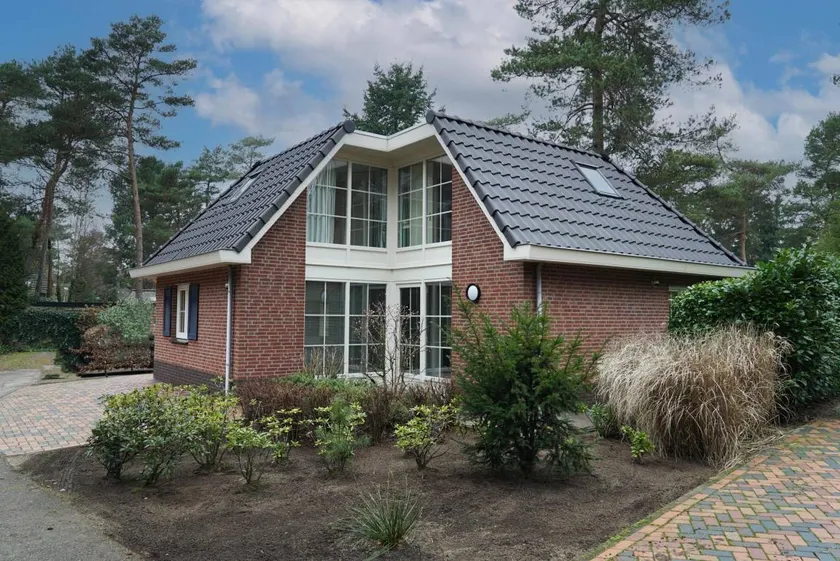 Holiday home with garden, terrace & sauna - Image 1