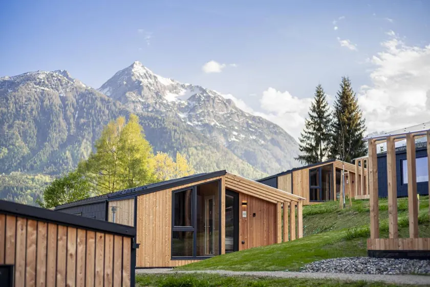 Chalet with terrace - Image 1