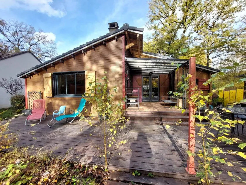 Cottage with garden & barbecue - Image 1