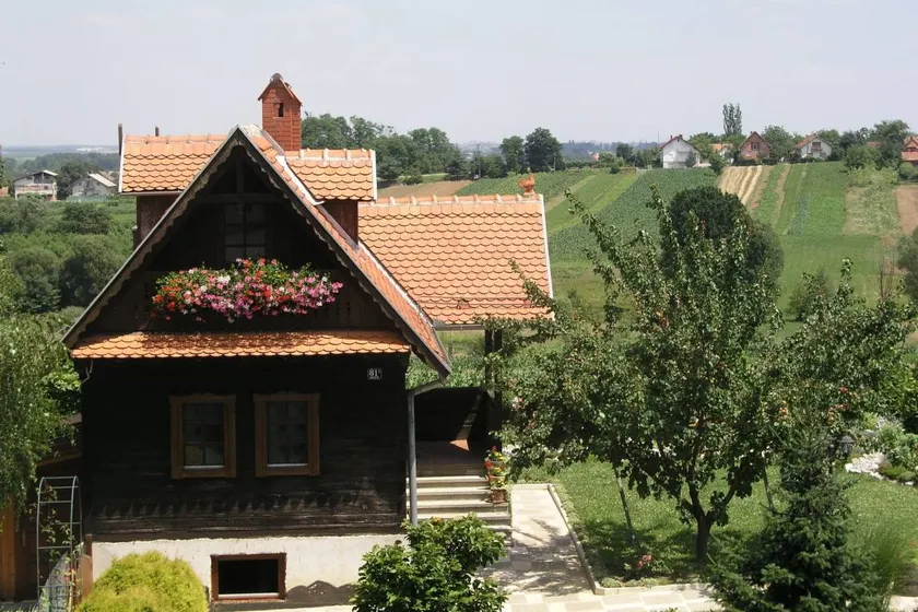 Wohnung mit Terrasse und Garten | Haustiere sind willkommen - Image 1