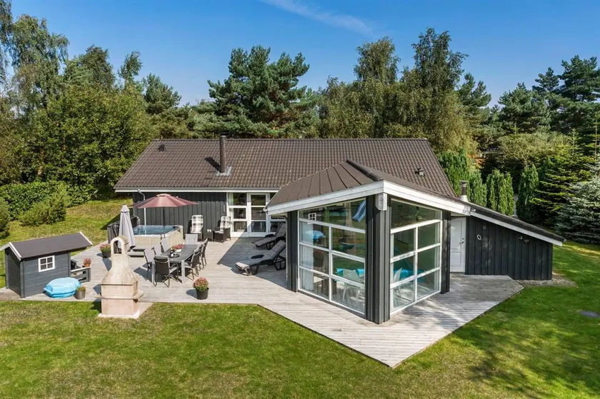 Holiday home, 82-0553, Marielyst - Image 1