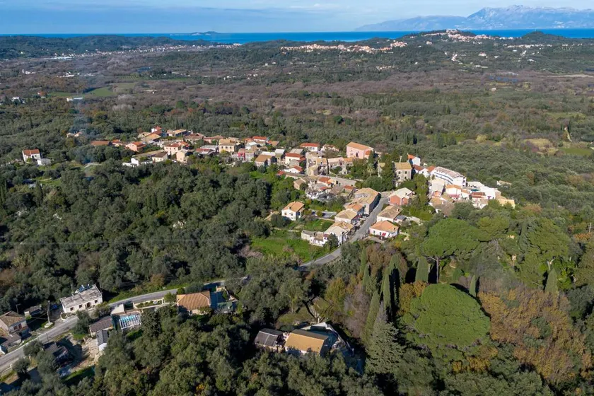 Apartment with garden, BBQ & terrace | Mountain view - Image 1