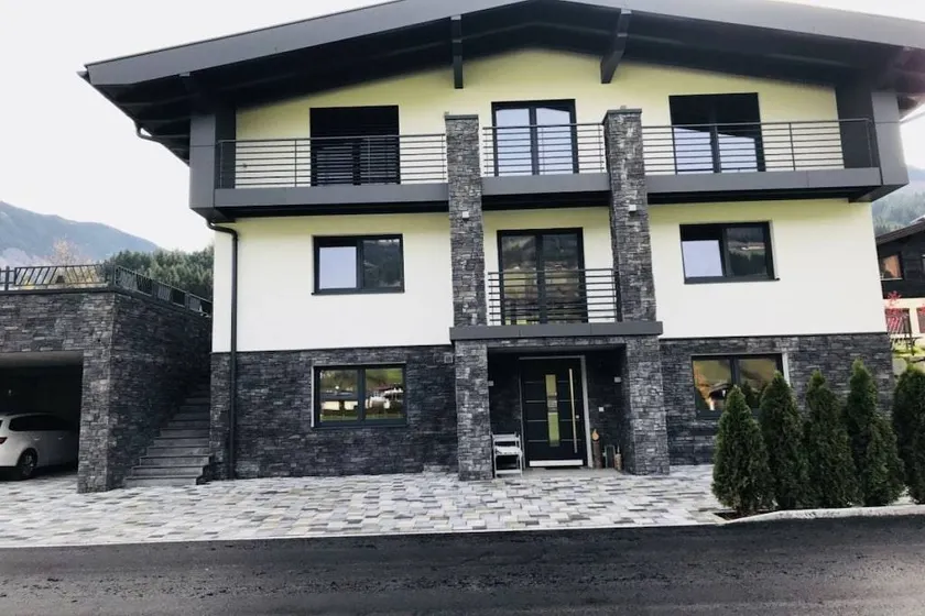 Wonderful chalet with garden & terrace | Next to the ski - Image 1
