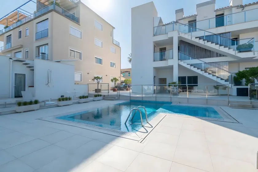 Wohnung mit schnellem Internet und Pool - Image 1
