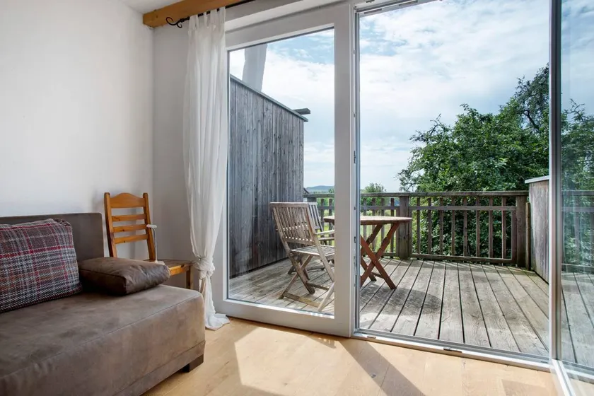 Appartamento con terrazza, giardino e griglia | Vista sul giardino - Image 1