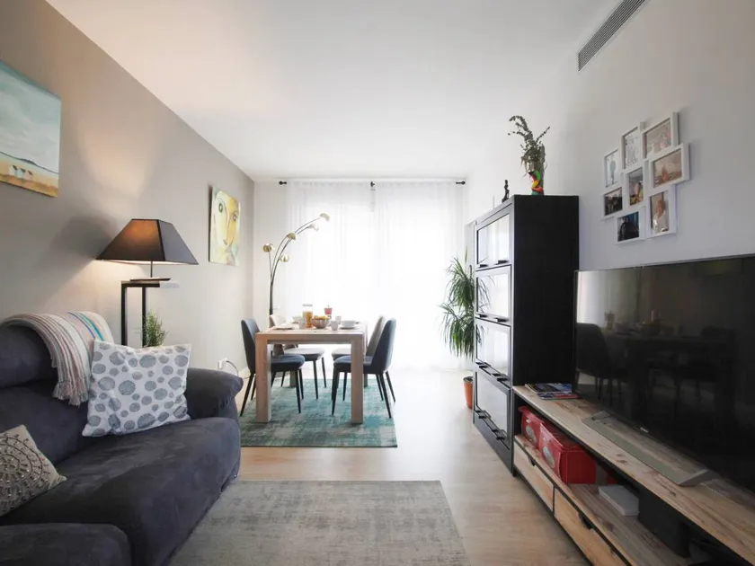Appartement avec piscine - Image 1