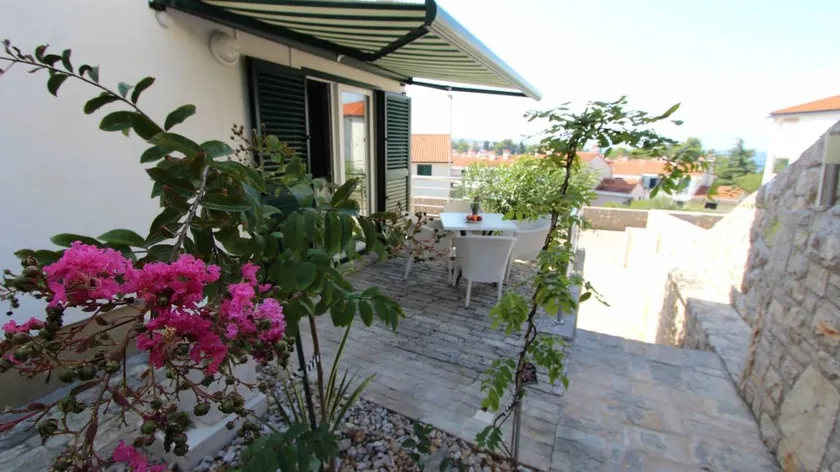 Pleasant flat with terrace | Sea view | Beach nearby - Image 1