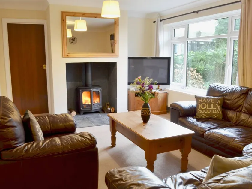 Family-oriented charming cottage with barbeque & garden | Pets are welcome - Image 1