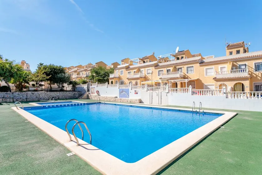 Apartment 'Duplex En Gran Alacant' with Shared Pool, Wi-Fi and Air Conditioning - Image 1