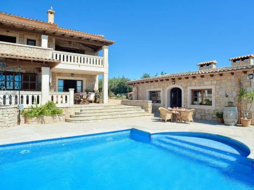 Fully equipped holiday home with private pool, terrace & garden | Suitable for remote work - Image 1