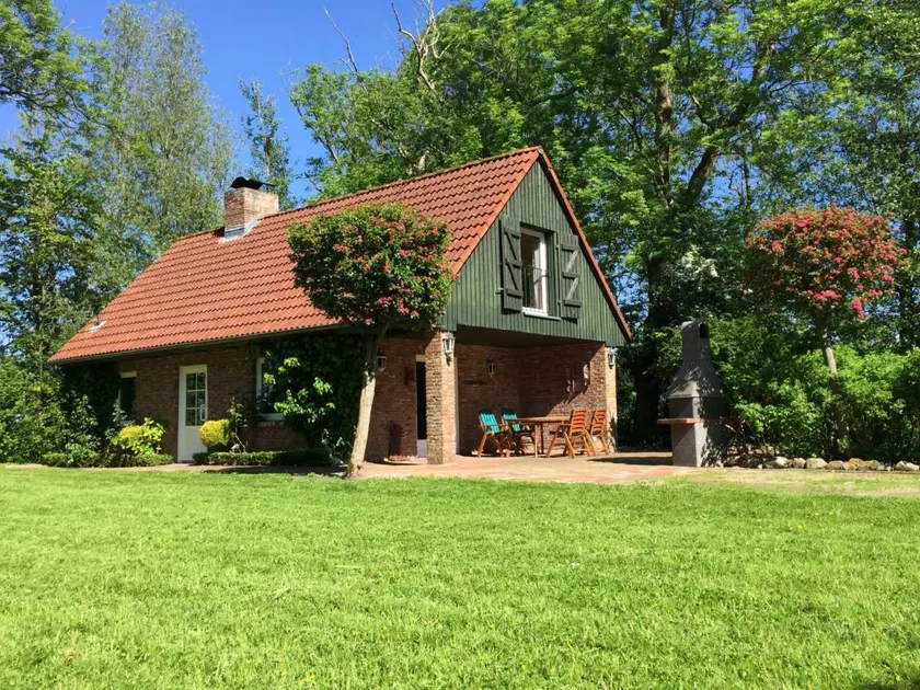 Ferienhaus mit Grill, Garten und Terrasse | Gartenblick - Image 1