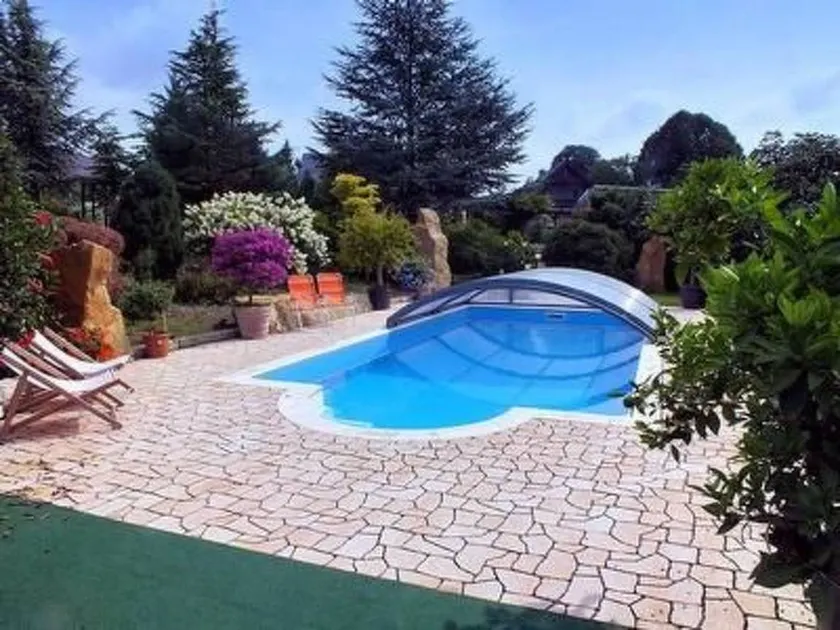 Ferienhaus mit Pool, Garten und Grill | Bergblick - Image 1