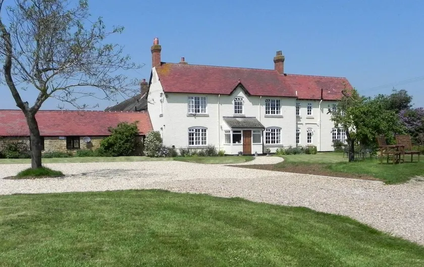 Victorian Vacation Rental on a Farm near the Cotswolds in Willersey, England - Image 1