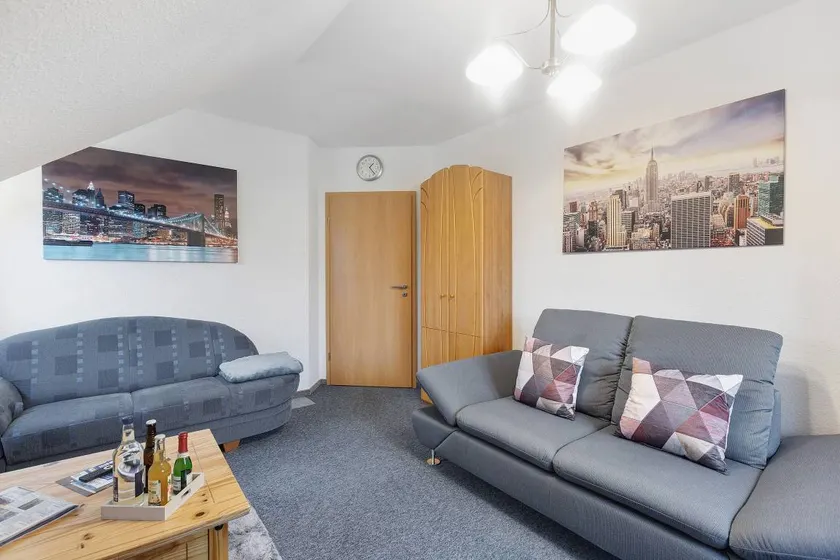 Apartment Westfeld – Central Location in Bestwig, Supermarkets Nearby, Garden Access, High-Speed Internet - Image 1