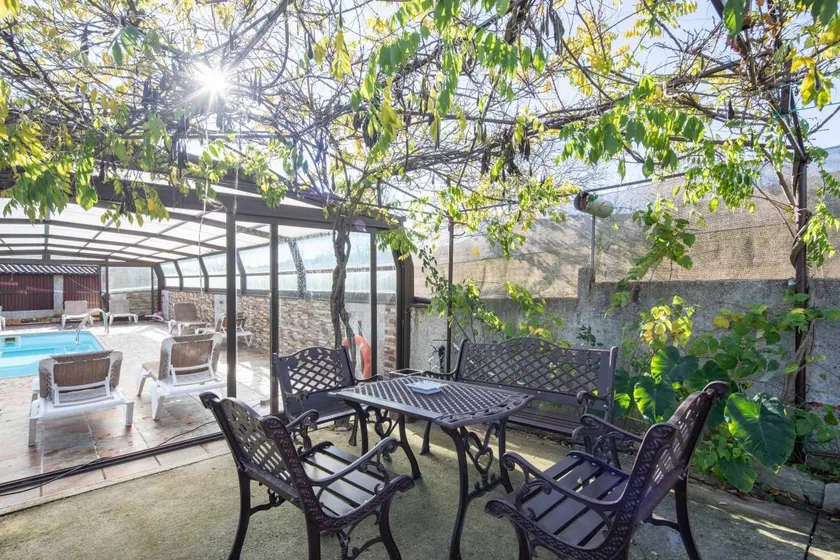 Familienfreundliches gemütliches Ferienhaus mit schnellem Internet, Grill und Pool | Gartenblick - Image 1