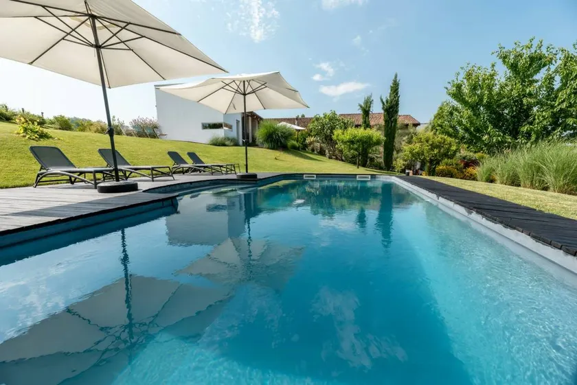 Kinderfreundliches weiträumiges Ferienhaus mit privatem Pool, Terrasse und Garten | Haustiere erlaubt - Image 1