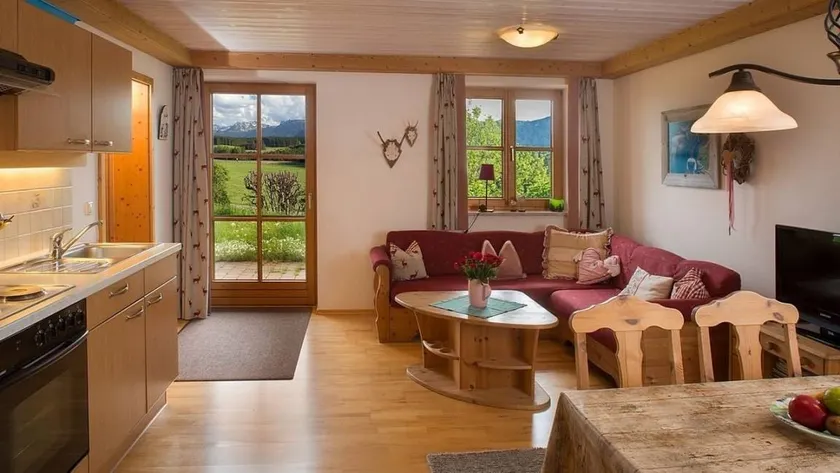 Flat with barbecue, terrace & garden | Mountain view - Image 1