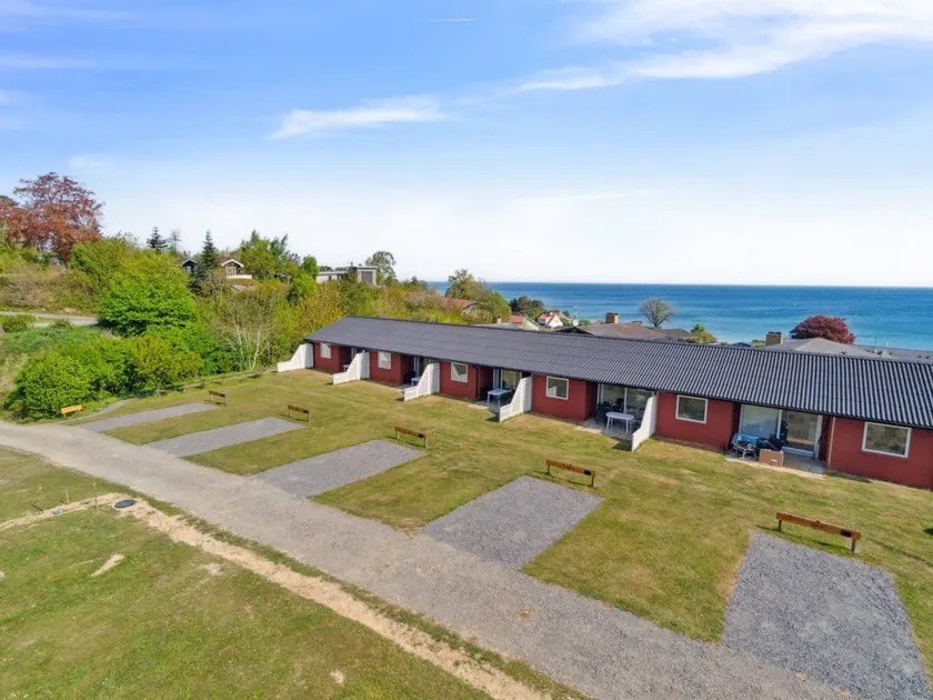 "Heddi" - 300m from the sea - Image 1