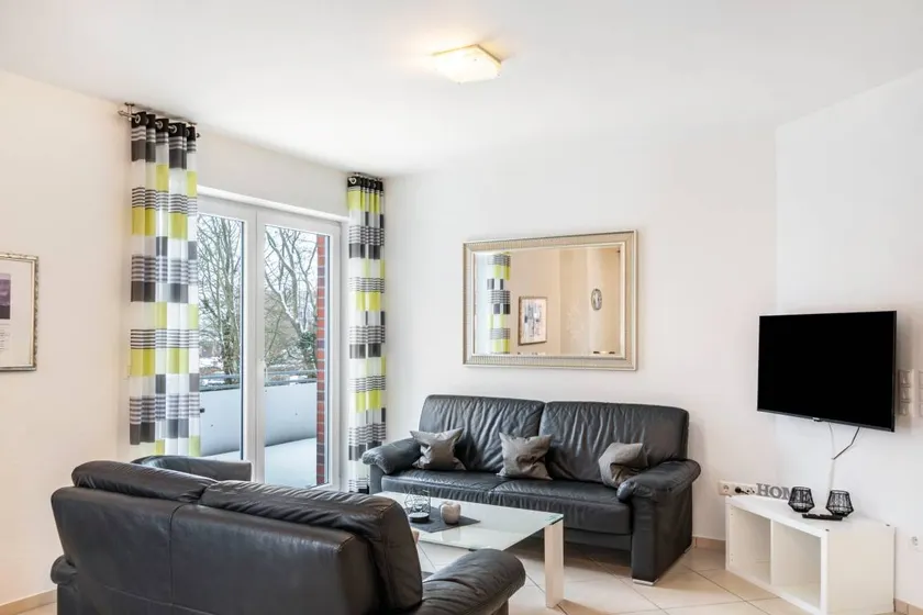 Children-friendly pleasant flat with barbeque | City view - Image 1