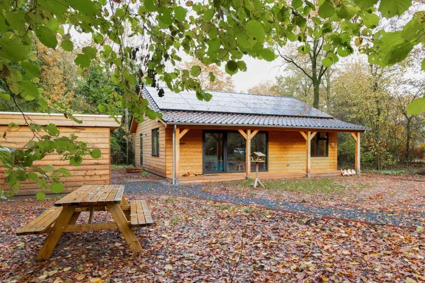 Fully equipped lovely house with garden, jacuzzi & terrace - Image 1