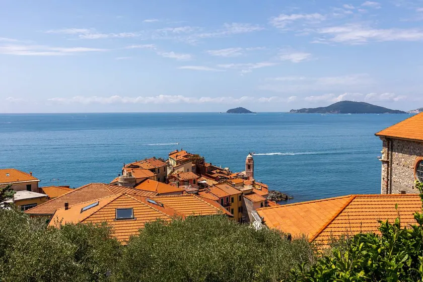 Appartement de vacances adapté aux familles avec terrasse et jacuzzi | Vue ville - Image 1