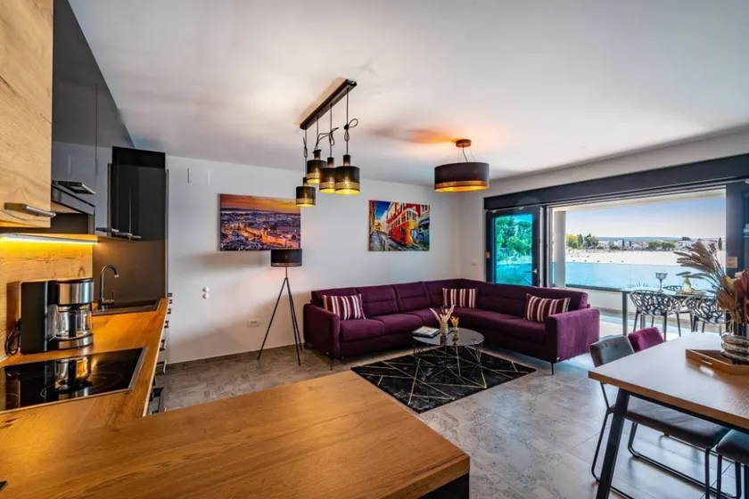 Family-oriented lovely holiday apartment with pool | Beach nearby - Image 1