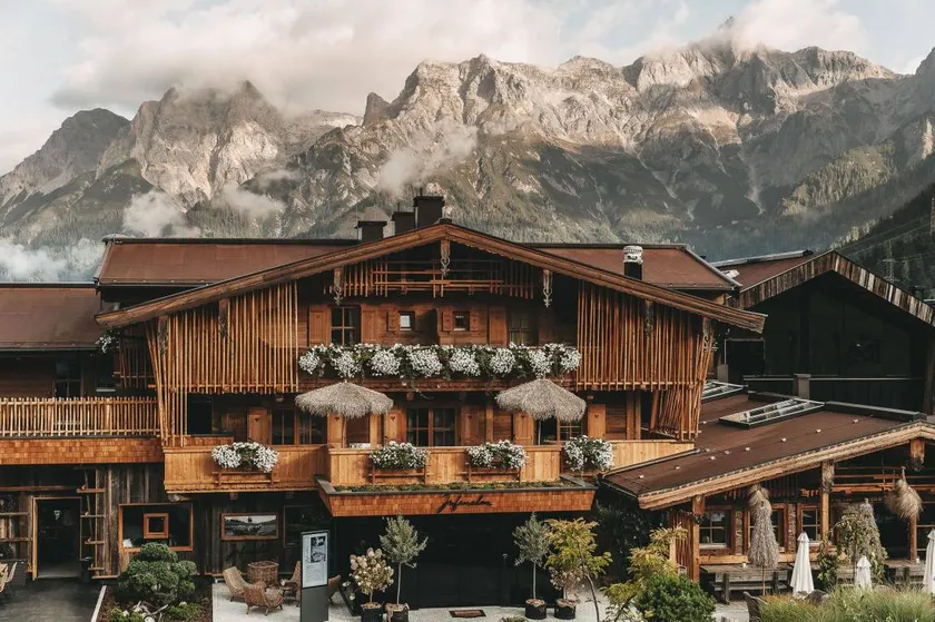 Jufenalm BOHO Hotel & Restaurant - Image 1