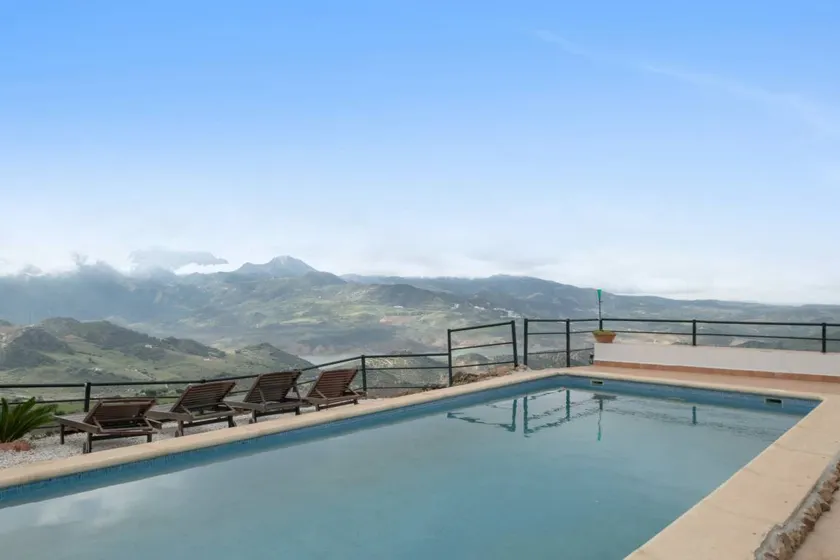Holiday home with garden, pool & terrace | Garden view | Dogs allowed - Image 1