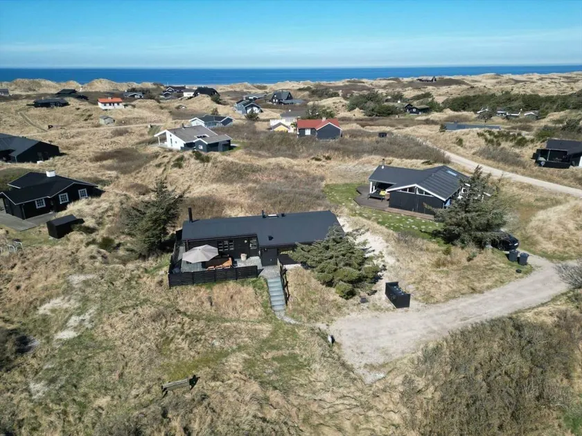 Fully equipped pleasant house with terrace & barbecue | Next to the beach | Dogs allowed - Image 1