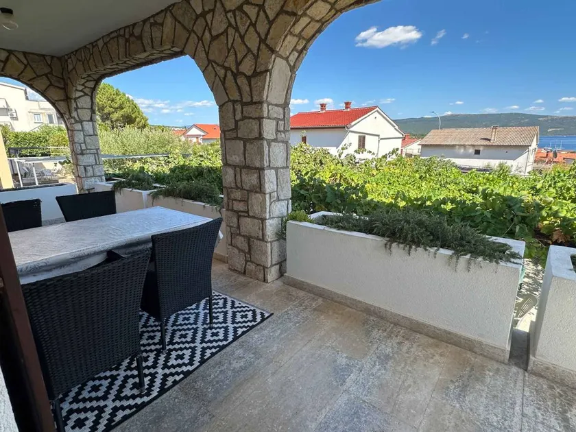 Holiday apartment with air conditioning and internet - Image 1