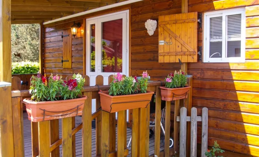 Pleasant holiday home with garden, terrace & BBQ | Garden view - Image 1
