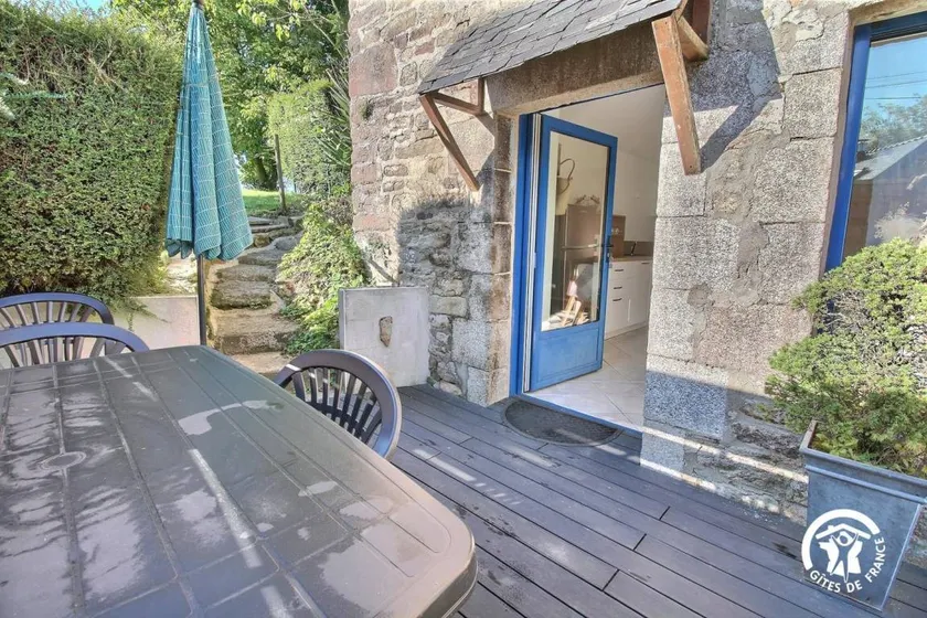 Gite with BBQ, garden & terrace - Image 1