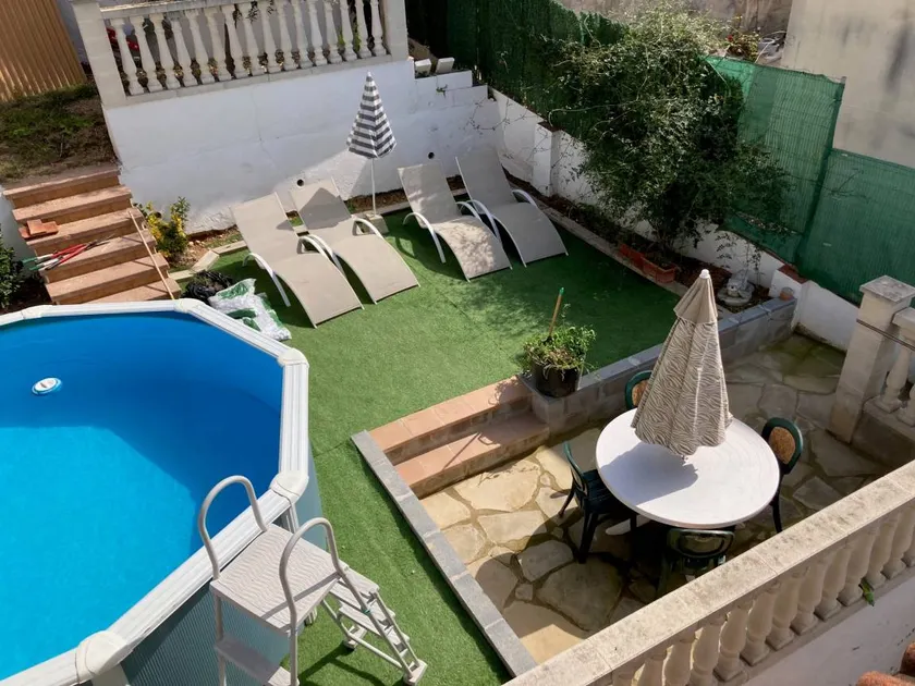 Holiday Home "Lola's Beach House" with Sea View, Private Pool & Wi-Fi - Image 1