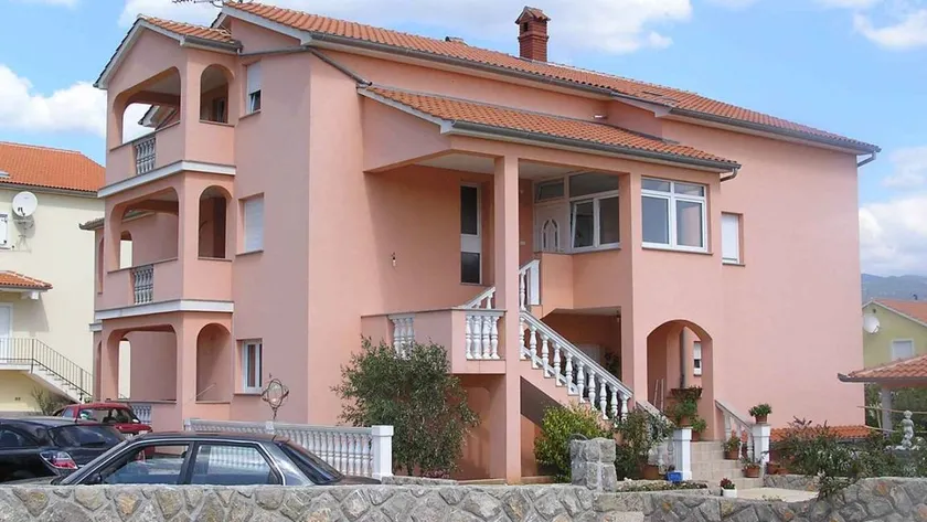 Apartamento vacacional con barbacoa y terraza - Image 1