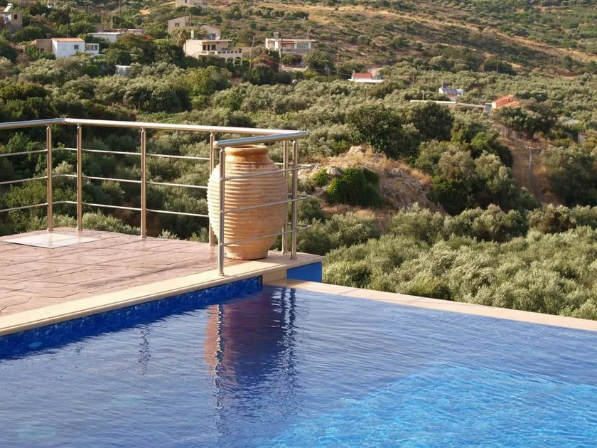 Villa with barbeque, garden & terrace - Image 1