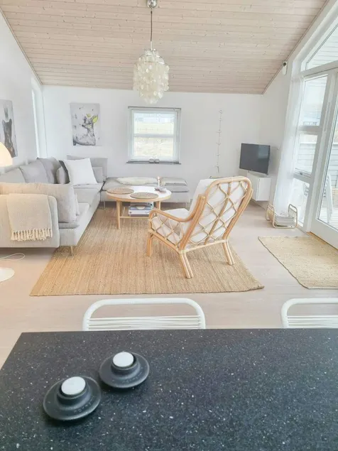 Modern house close to the North Sea - Image 1