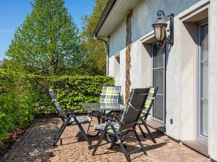 Children-friendly apartment with terrace, BBQ & garden | Close to the beach - Image 1