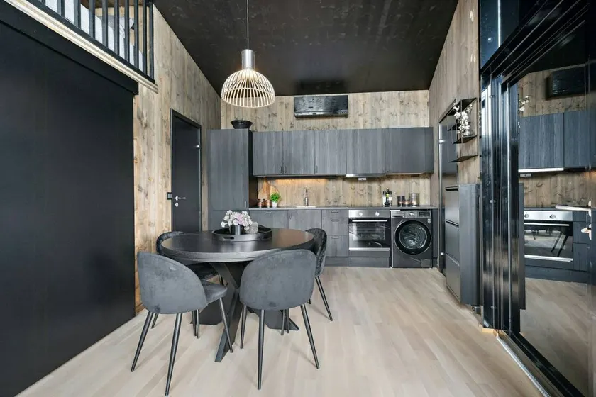 Tiny house by beach and river near Gardermoen - Image 1