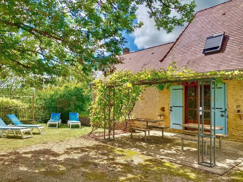 Child-friendly lovely holiday home with barbecue, terrace & garden | Garden view | Close to the beach - Image 1