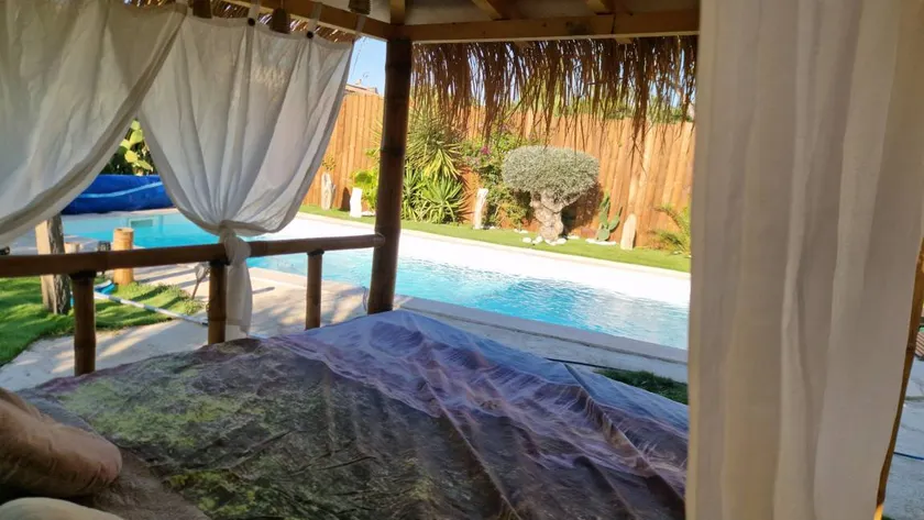 Wonderful holiday home with private pool, barbeque & sauna | Mountain view | Pets allowed - Image 1
