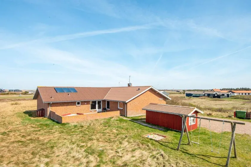 Ferienhaus mit Pool, Terrasse und Sauna - Image 1