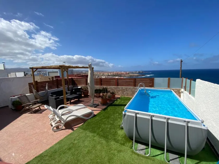 Ferienhaus 'Olas De Plata' mit Meerblick, privatem Pool und WLAN - Image 1