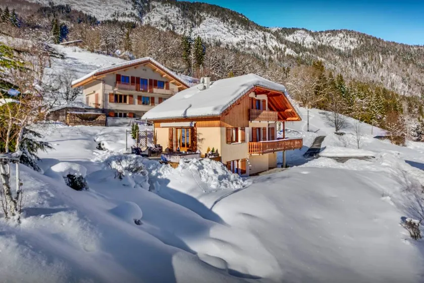 Enjoy the mountains from this superb chalet with hot-tub - OVO Network - Image 1