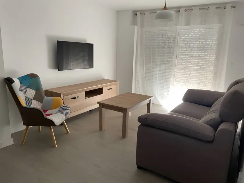Flat with fast internet | City view - Image 1